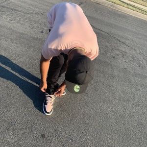 Meet your Posher, DJ